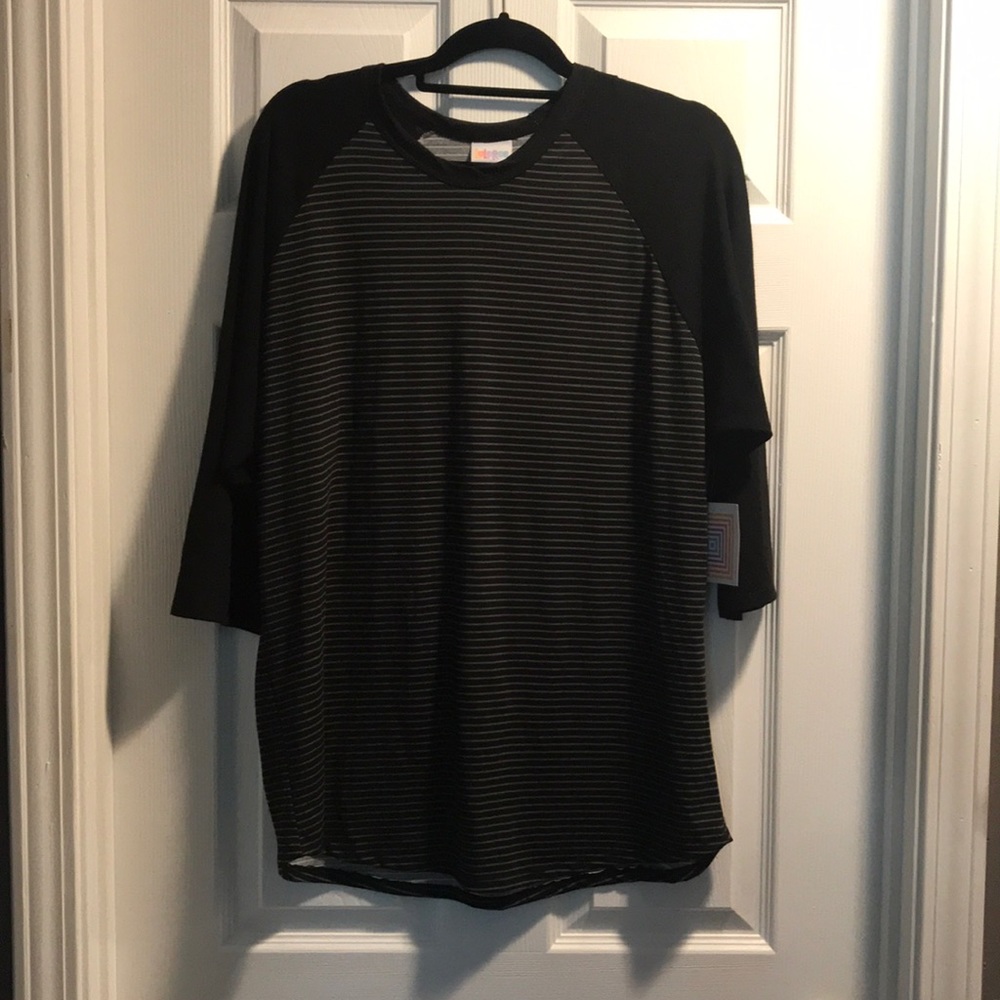 3XL LuLaRoe All Black half sleeve shirt
